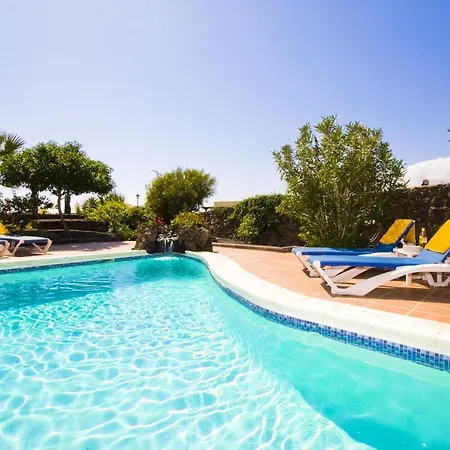 Puerto Del Carmen Sleeps 8 Pool Air Con Wifi *