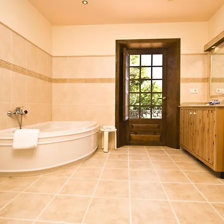Puerto Del Carmen Sleeps 8 Pool Air Con Wifi فيلة